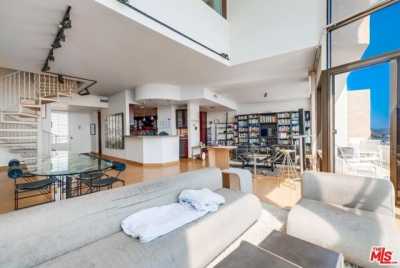 Home For Sale in Marina del Rey, California