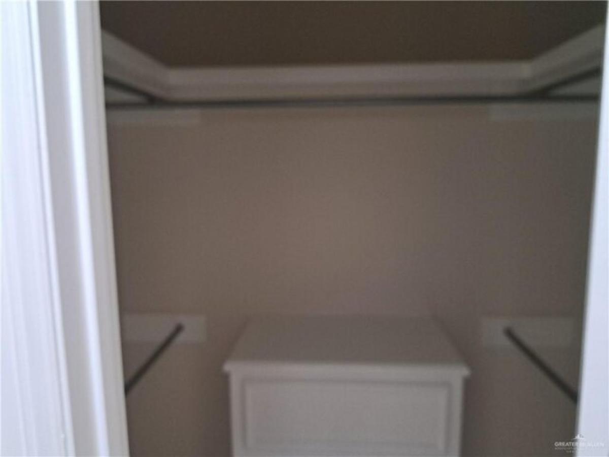 Picture of Home For Sale in Mission, Texas, United States