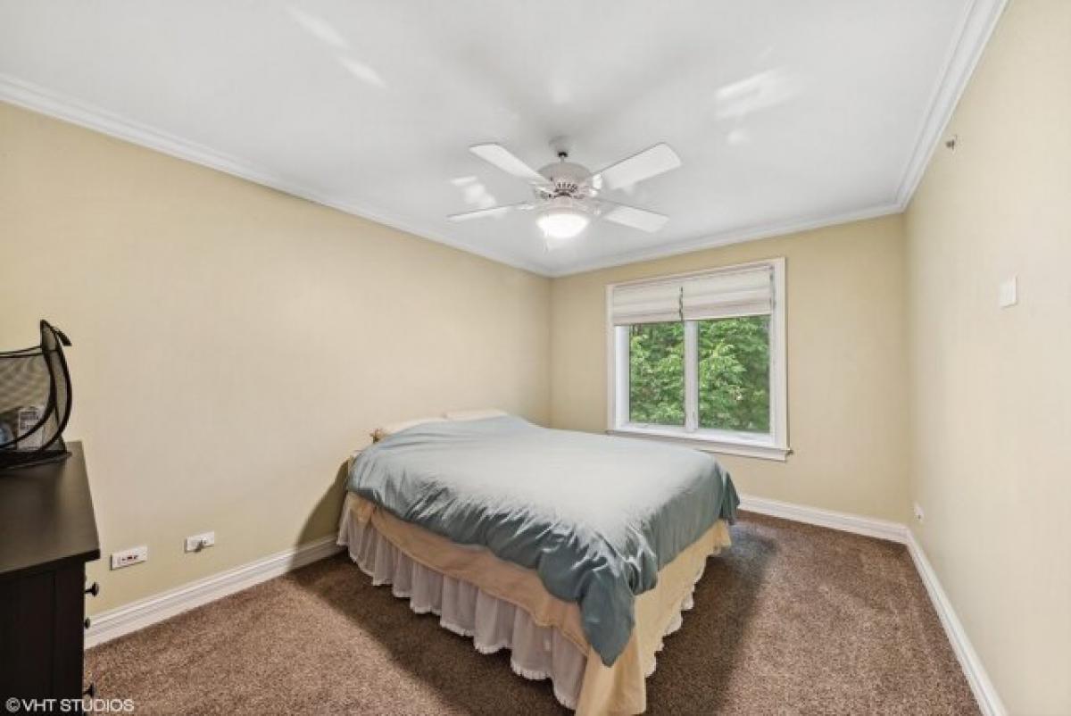 Picture of Home For Sale in Arlington Heights, Illinois, United States