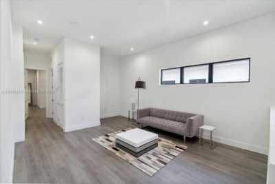 Home For Sale in Doral, Florida