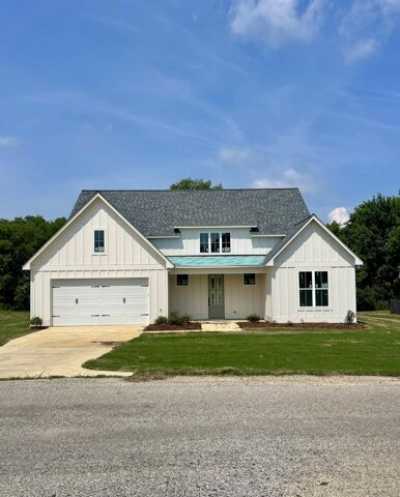 Home For Sale in Starkville, Mississippi