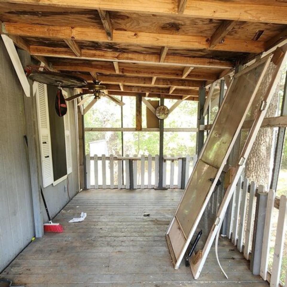 Picture of Home For Sale in Granbury, Texas, United States