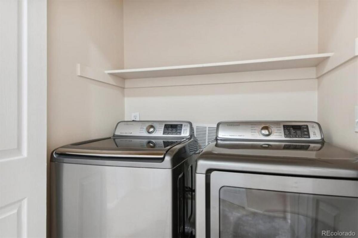 Picture of Home For Sale in Commerce City, Colorado, United States