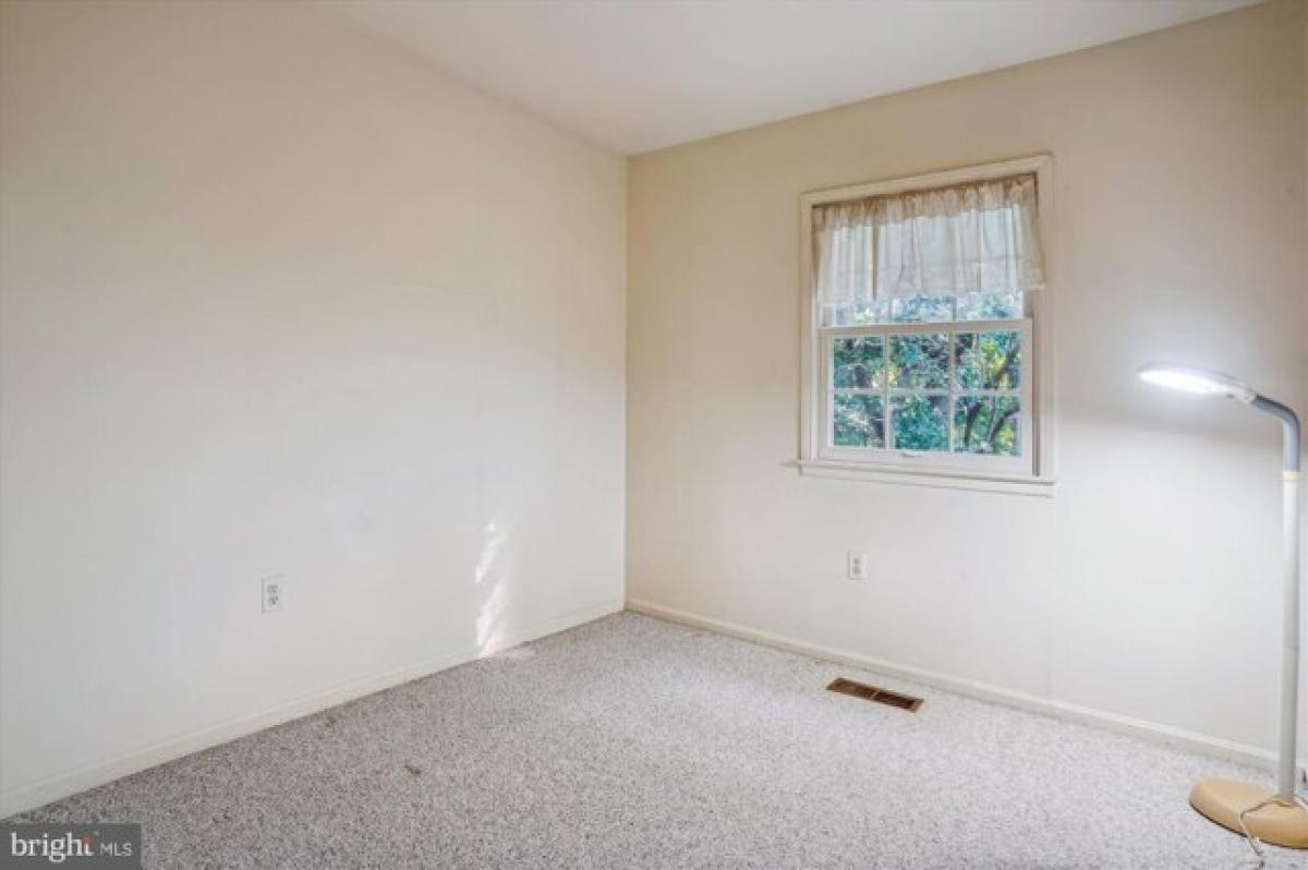 Picture of Home For Sale in Woodbridge, Virginia, United States