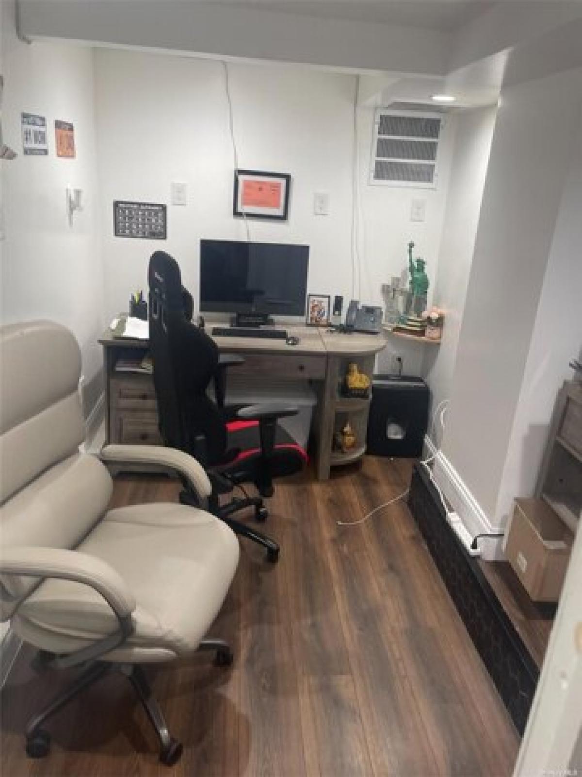 Picture of Home For Sale in Jamaica, New York, United States