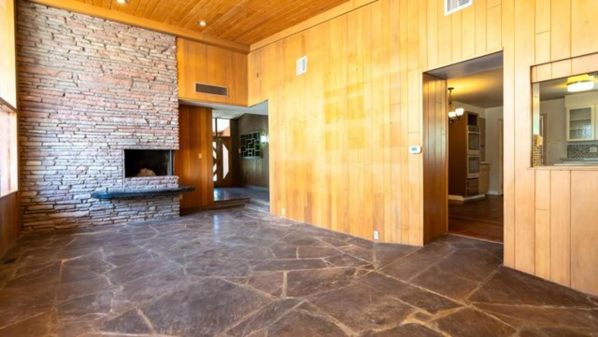 Picture of Home For Sale in Albuquerque, New Mexico, United States