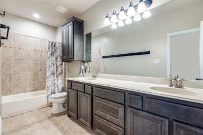 Home For Sale in Waxahachie, Texas