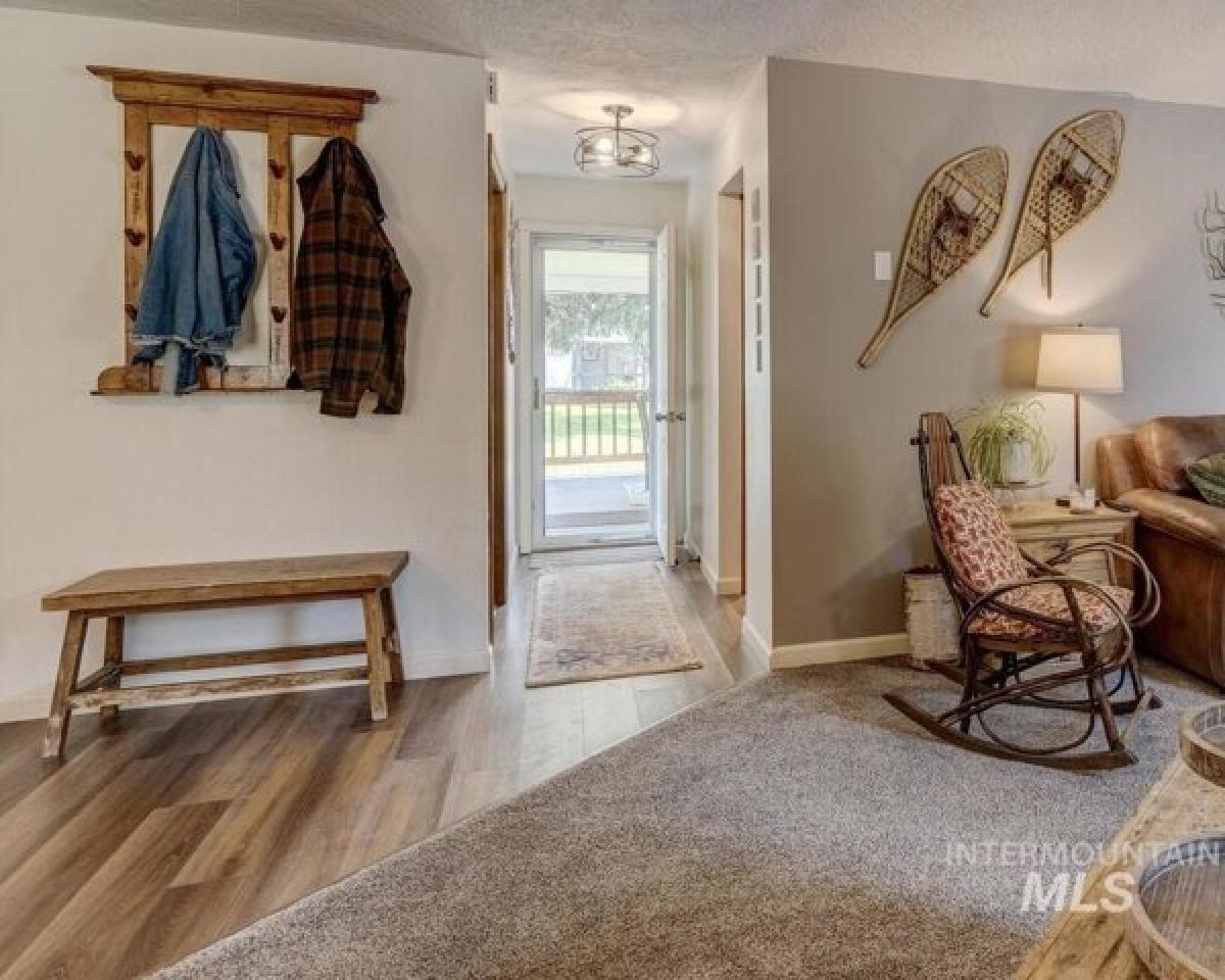 Picture of Home For Sale in Nampa, Idaho, United States