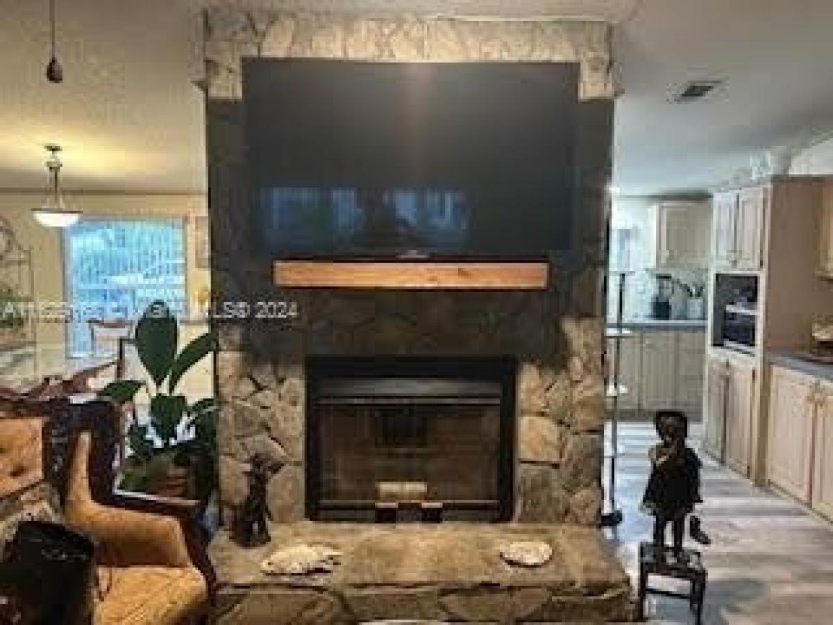 Picture of Home For Sale in Homestead, Florida, United States