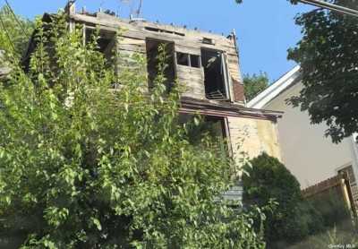 Home For Sale in Mount Vernon, New York