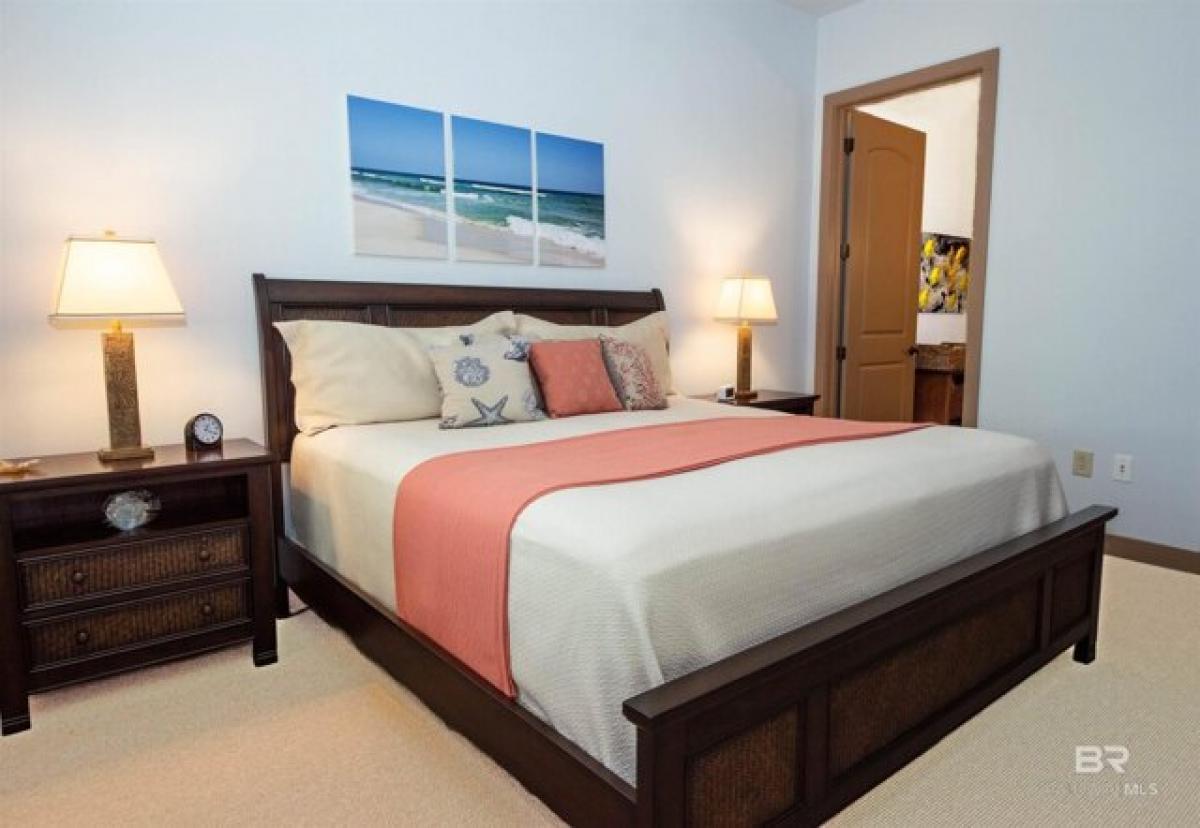 Picture of Home For Sale in Gulf Shores, Alabama, United States