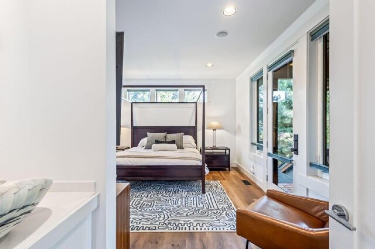 Picture of Home For Sale in Bend, Oregon, United States