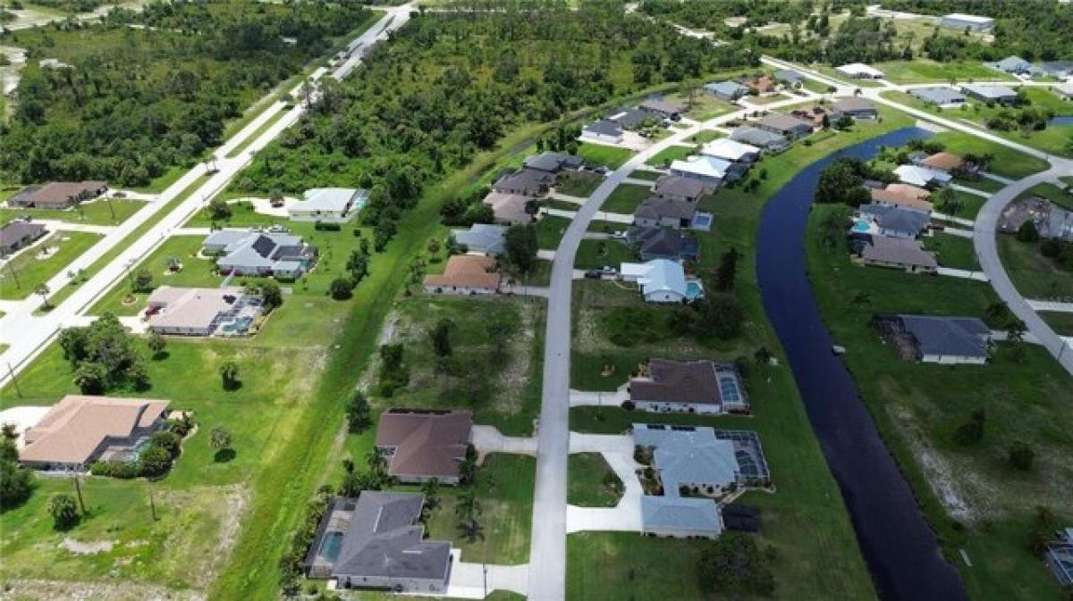Picture of Residential Land For Sale in Rotonda West, Florida, United States