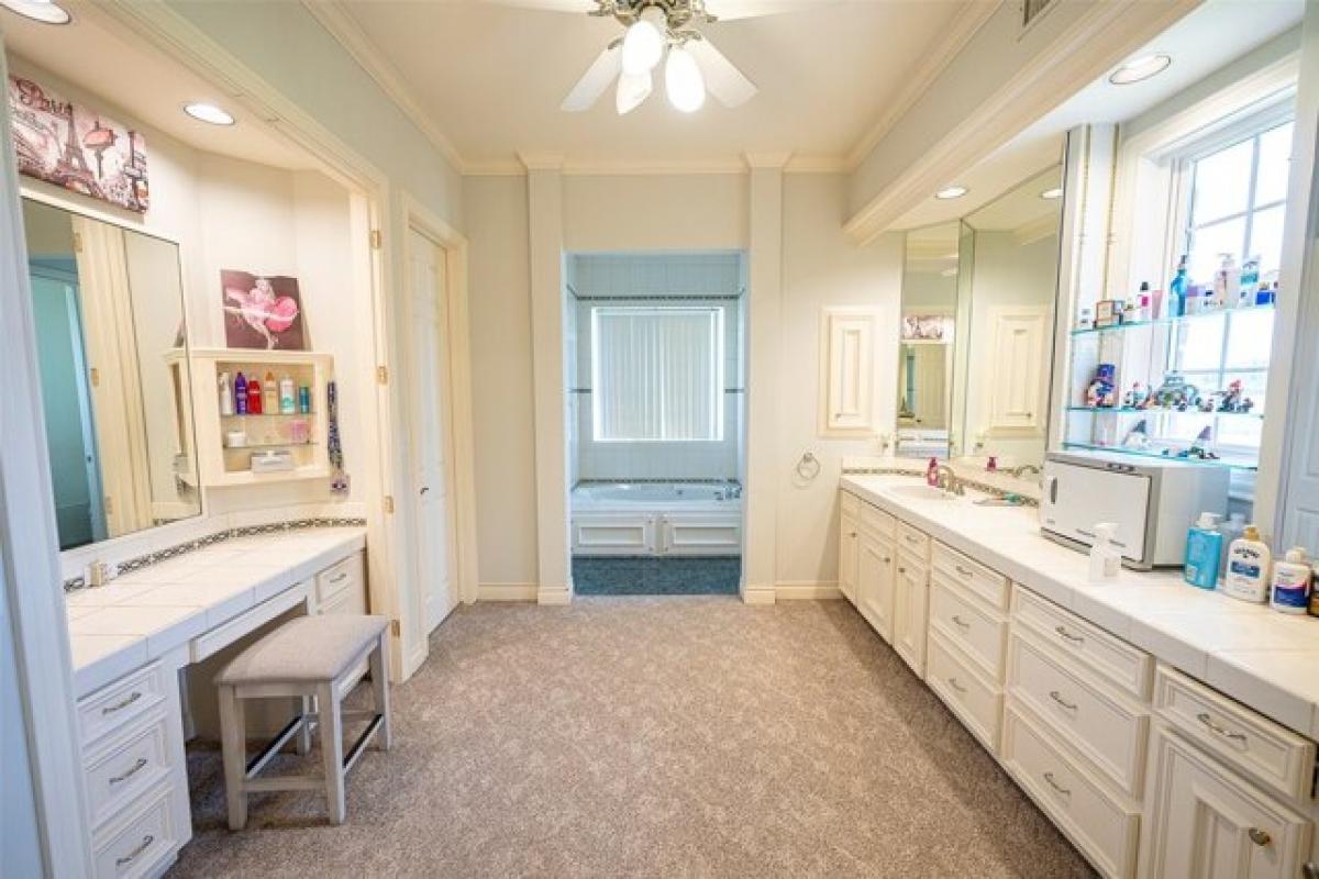 Picture of Residential Land For Sale in Hempstead, Texas, United States