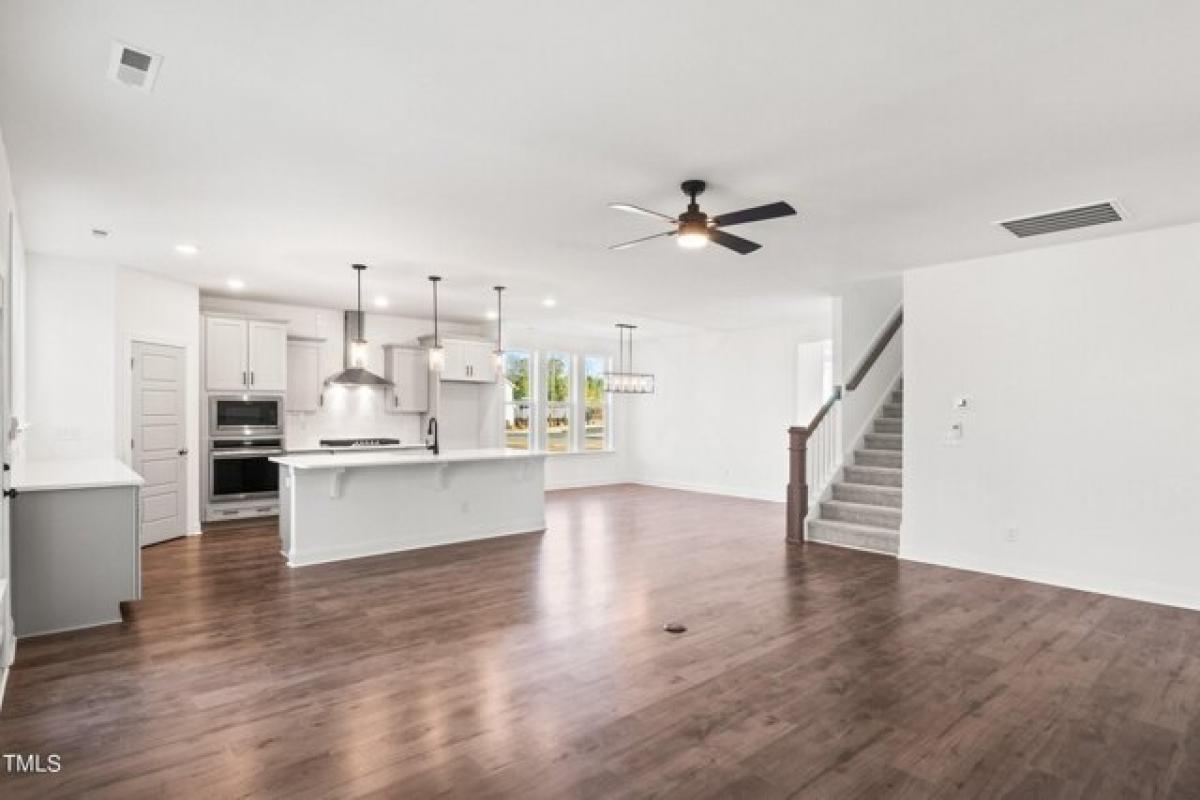 Picture of Home For Sale in Angier, North Carolina, United States