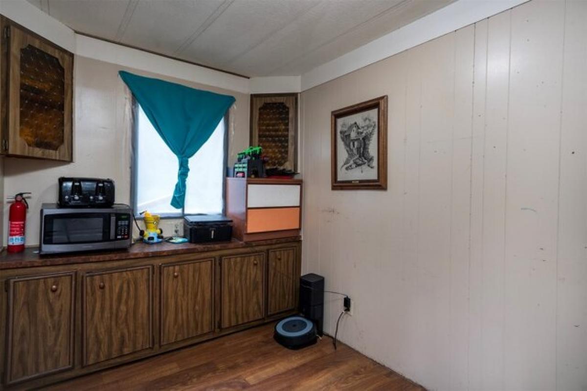 Picture of Home For Sale in Whitefish, Montana, United States