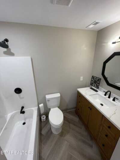 Home For Sale in Knoxville, Tennessee