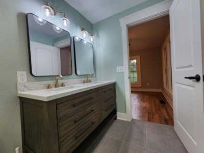 Home For Sale in Tallahassee, Florida