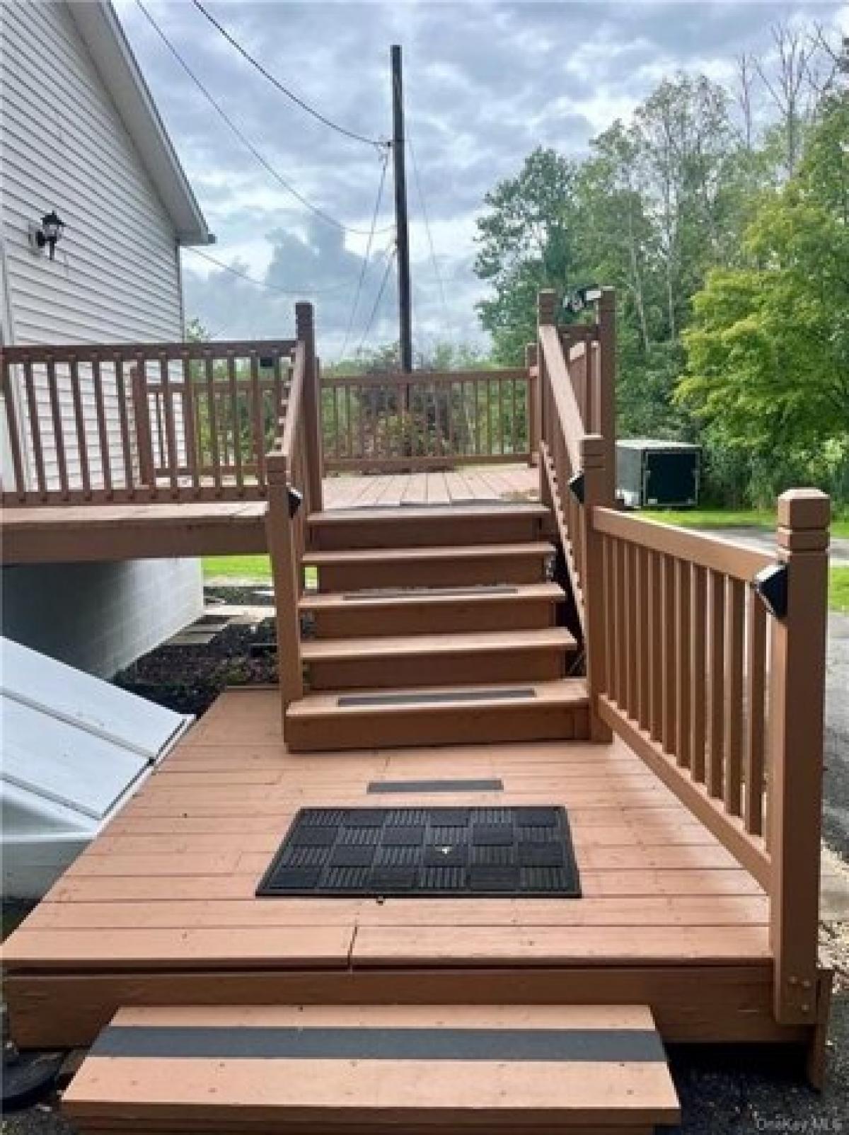 Picture of Home For Sale in Middletown, New York, United States