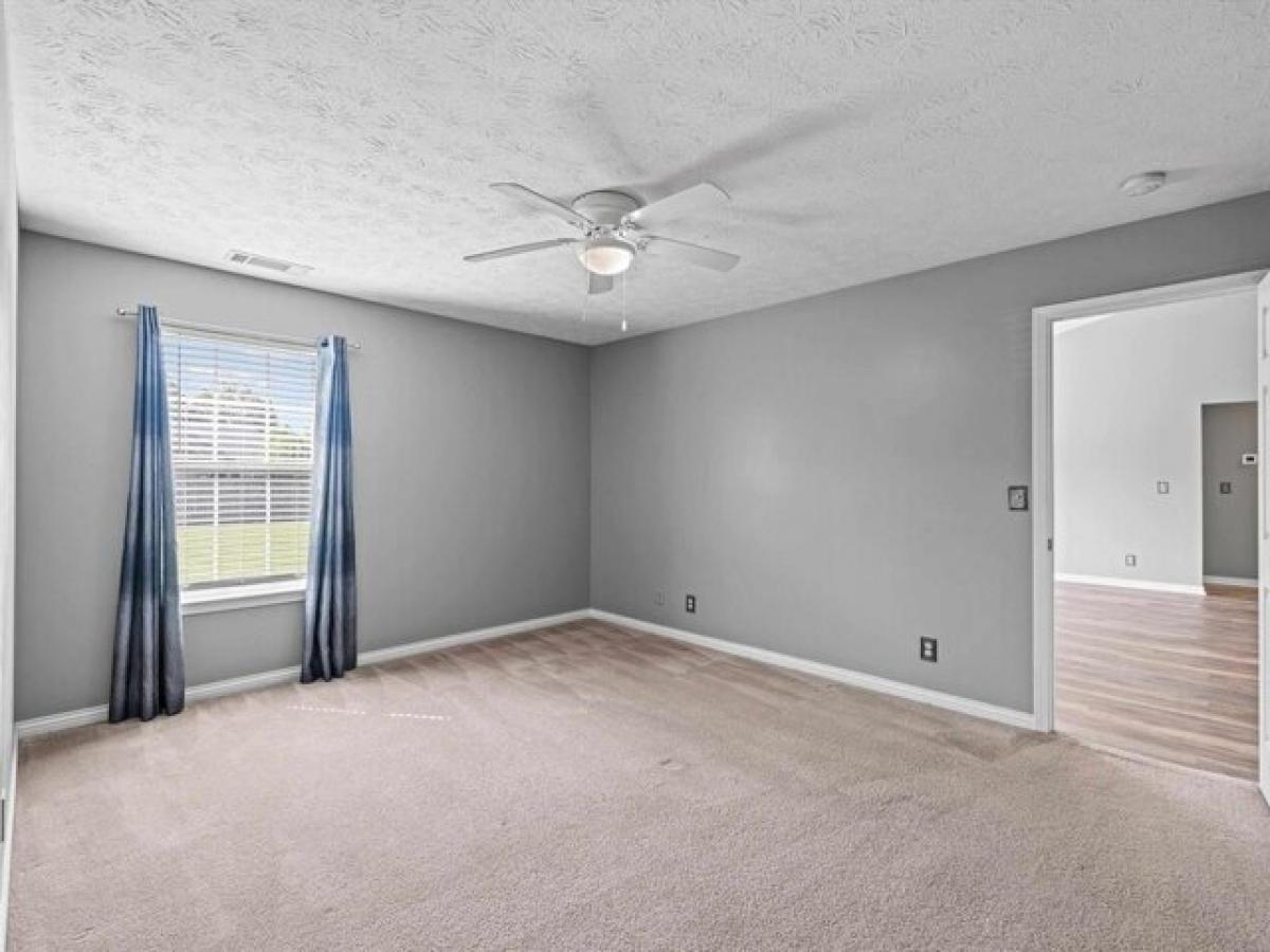 Picture of Home For Sale in Owensboro, Kentucky, United States