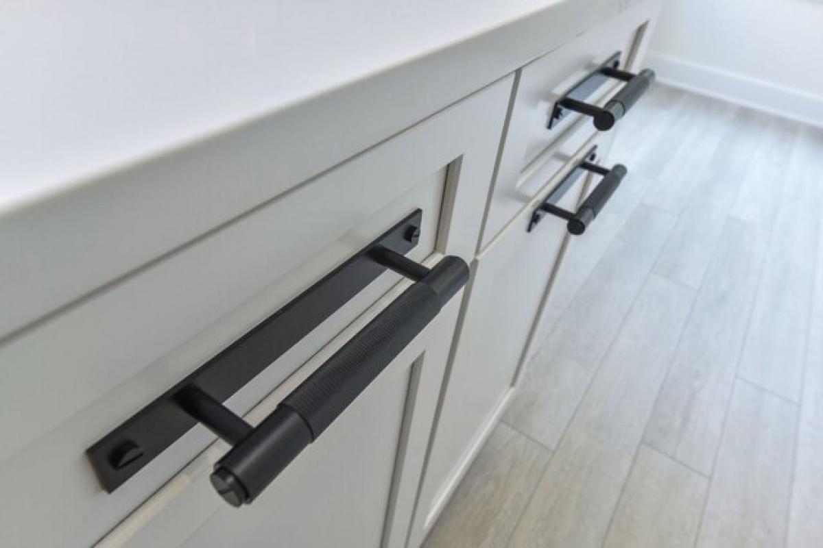 Picture of Home For Sale in Elgin, Illinois, United States