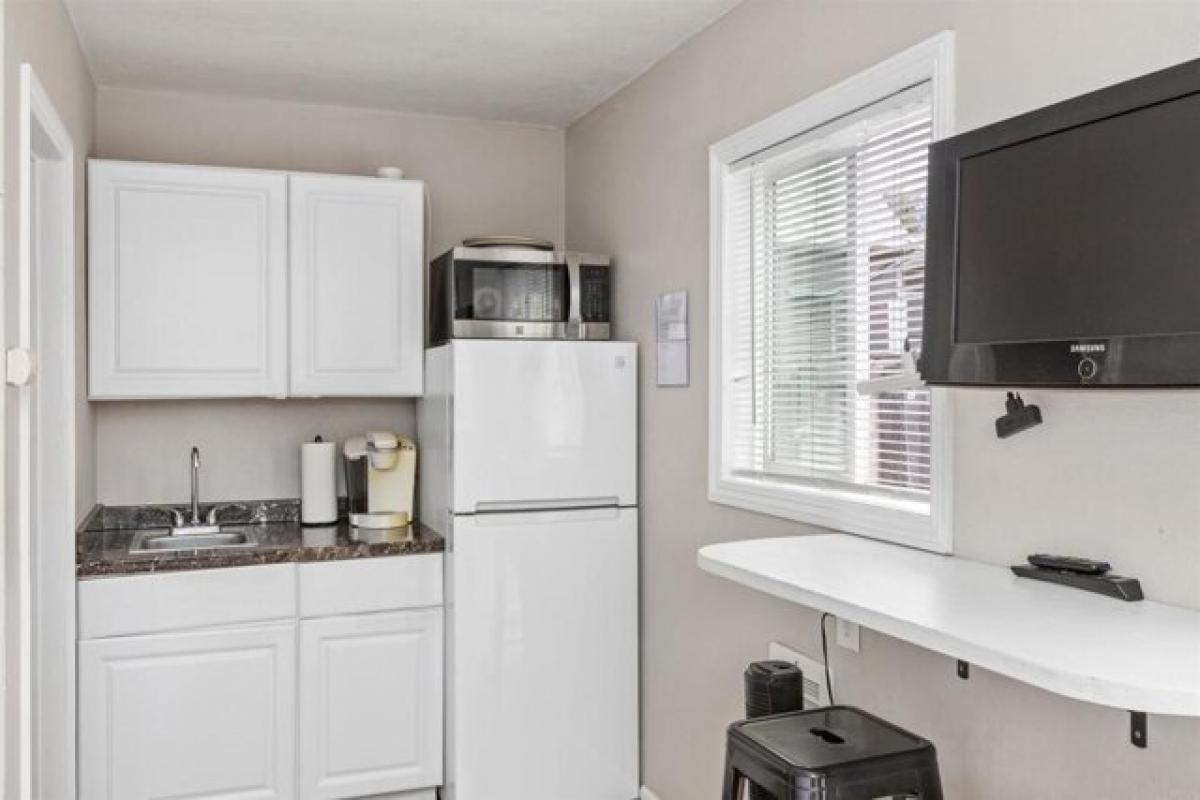 Picture of Home For Sale in Oceanside, California, United States