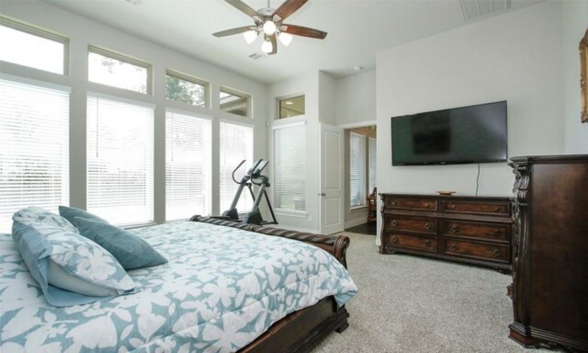 Picture of Home For Sale in Willis, Texas, United States