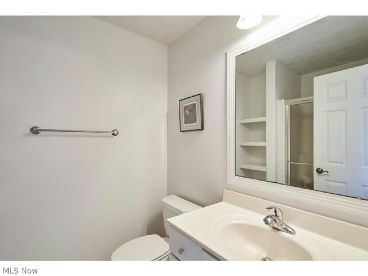 Picture of Home For Sale in Akron, Ohio, United States