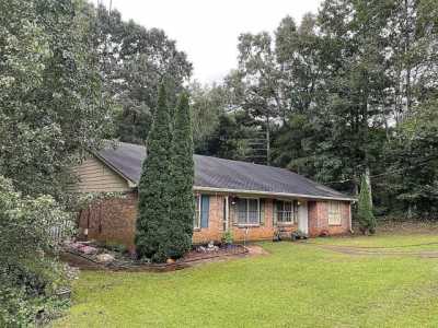 Home For Rent in Suwanee, Georgia