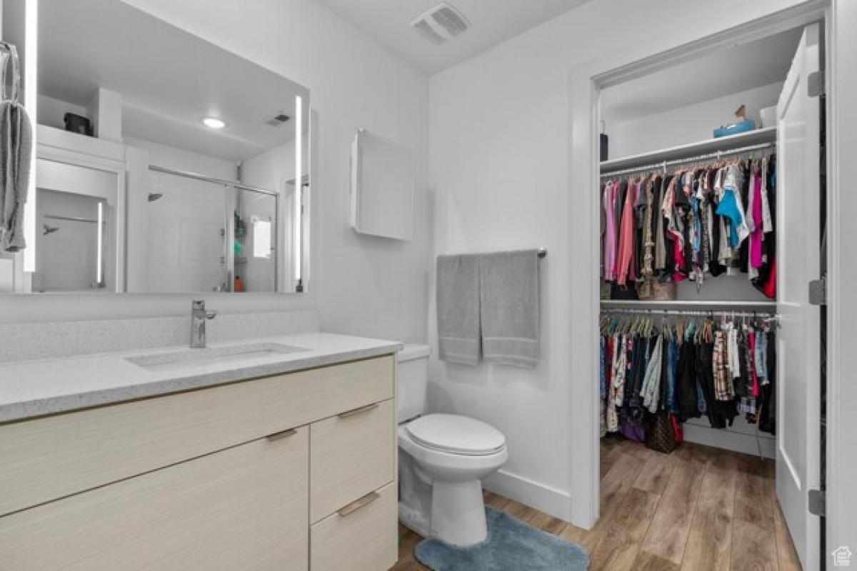 Picture of Home For Sale in South Jordan, Utah, United States