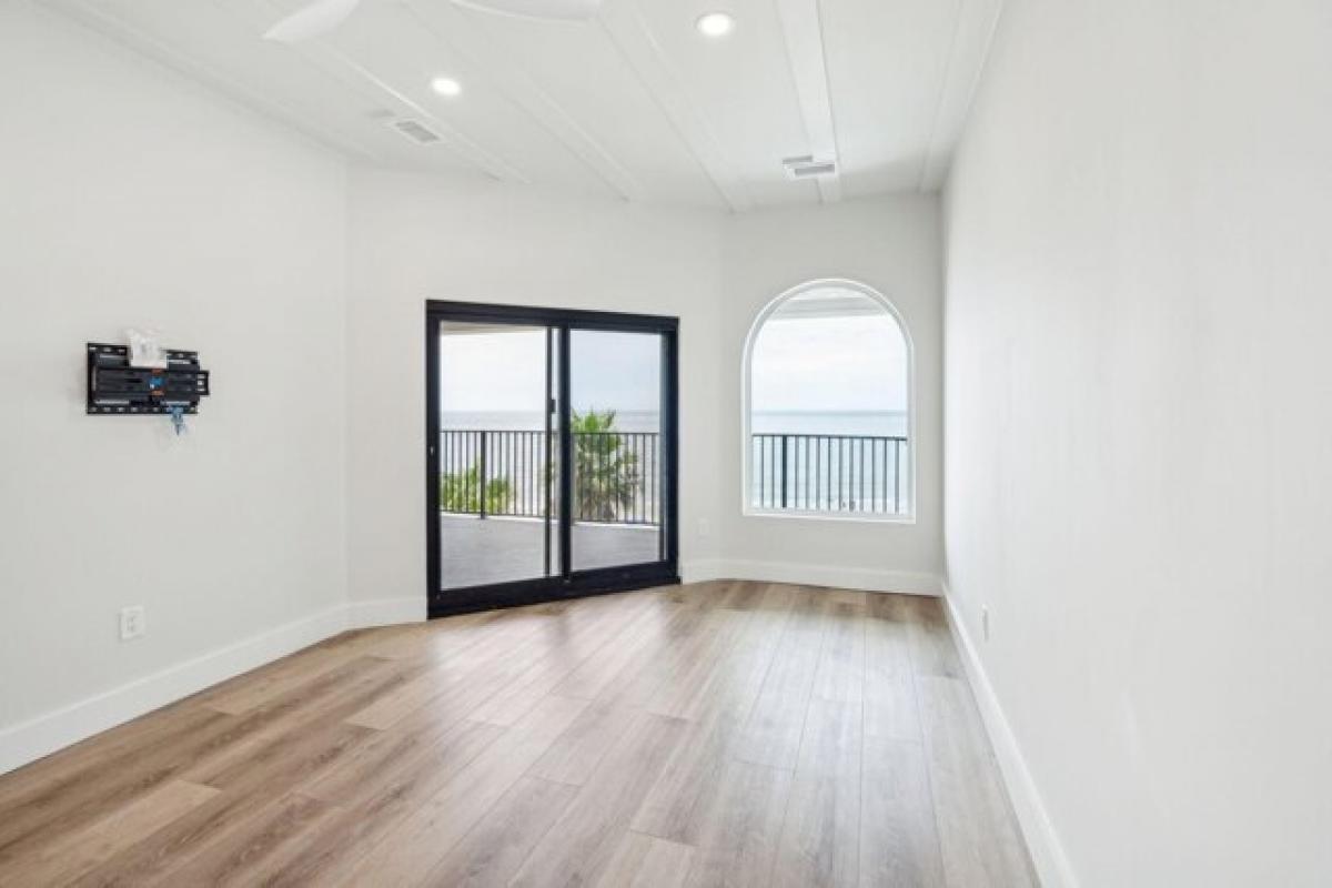 Picture of Home For Sale in Isle of Palms, South Carolina, United States