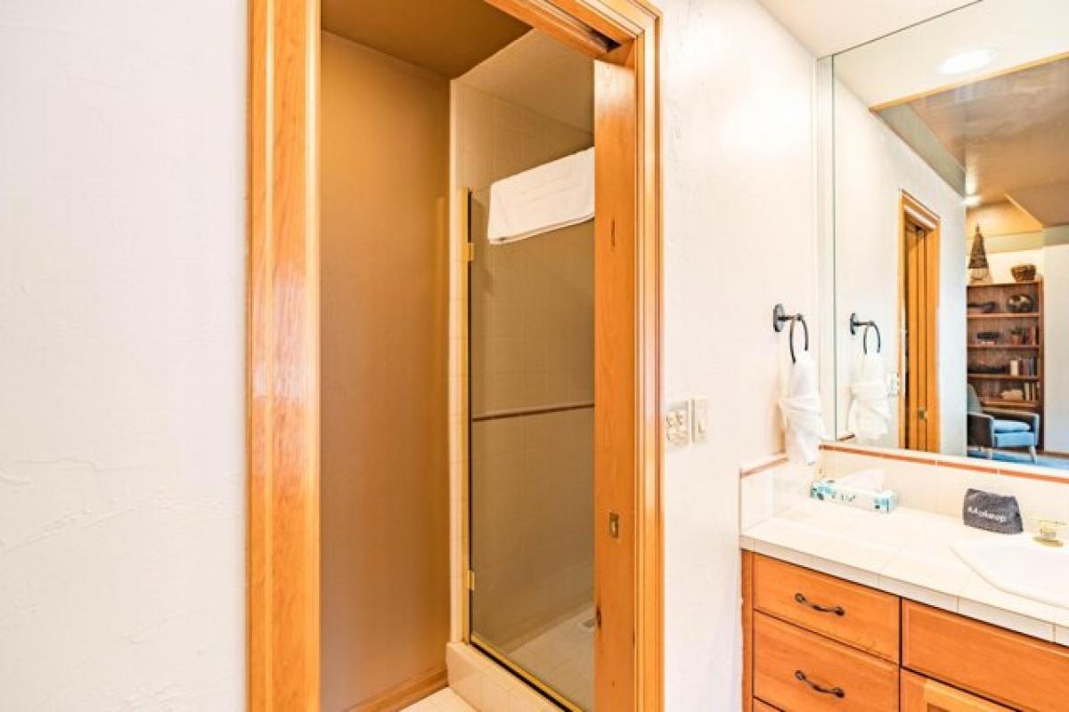 Picture of Home For Sale in Sunriver, Oregon, United States