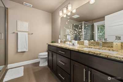 Home For Sale in Bothell, Washington