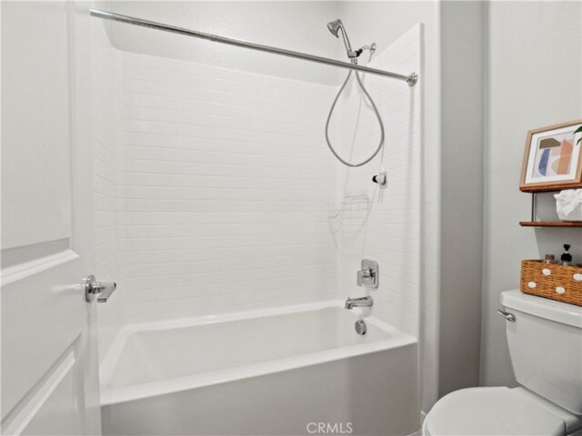 Picture of Home For Sale in Valencia, California, United States