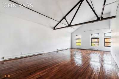 Home For Rent in Brooklyn, New York
