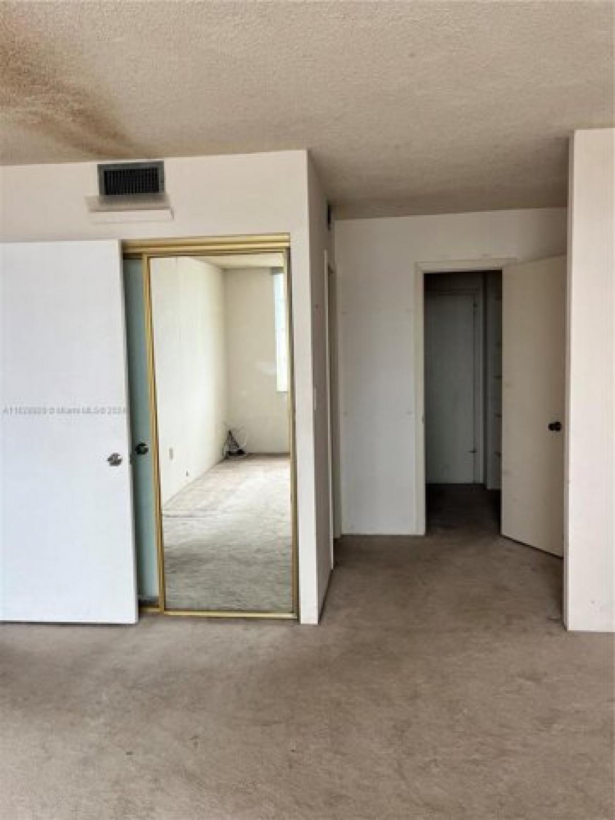 Picture of Home For Sale in Aventura, Florida, United States