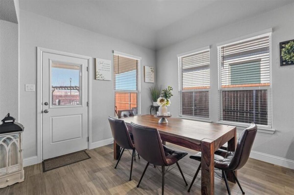 Picture of Home For Sale in Grand Prairie, Texas, United States