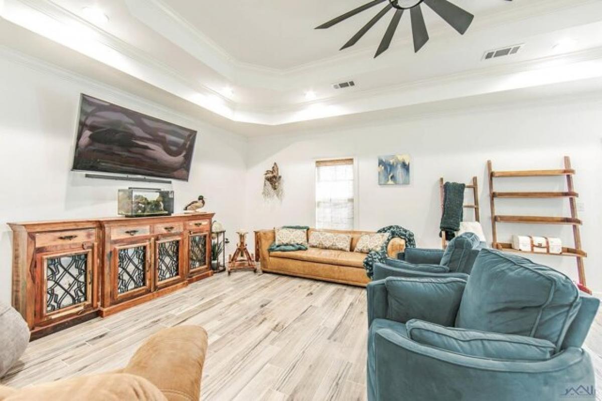 Picture of Home For Sale in Houma, Louisiana, United States