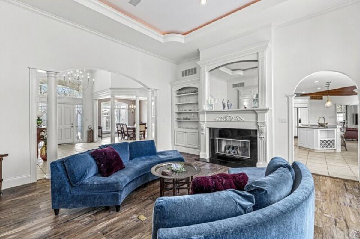 Picture of Home For Sale in Fishers, Indiana, United States