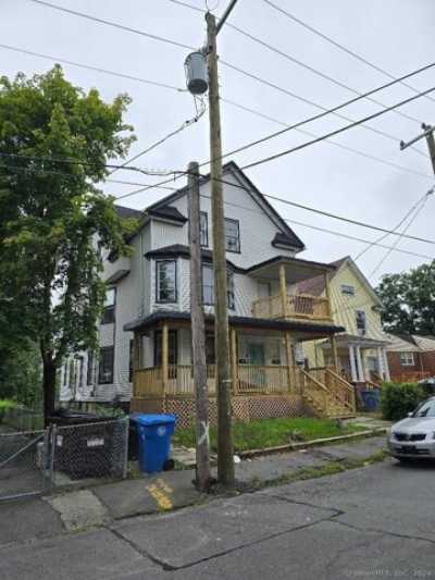 Apartment For Rent in 