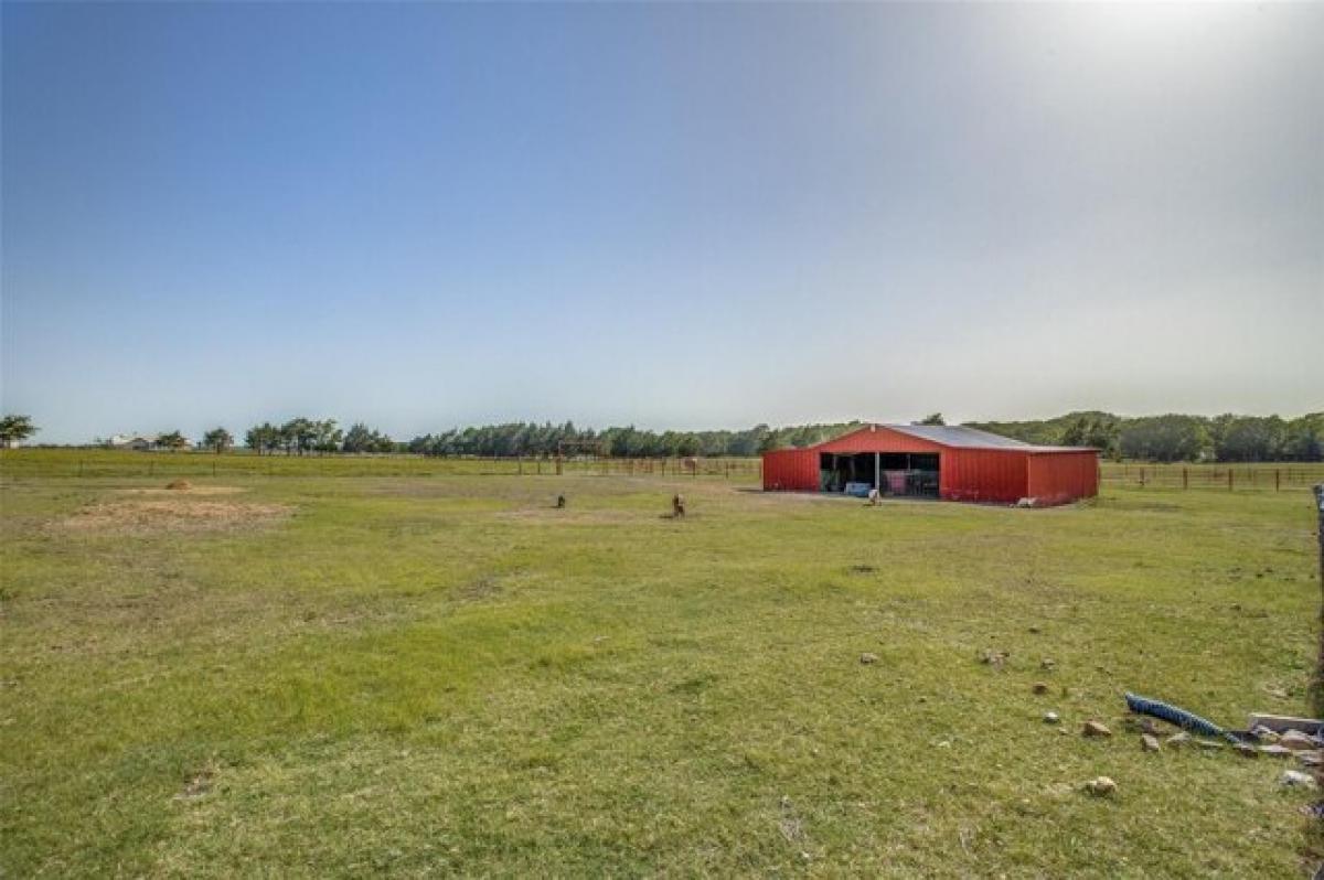 Picture of Home For Sale in Greenville, Texas, United States