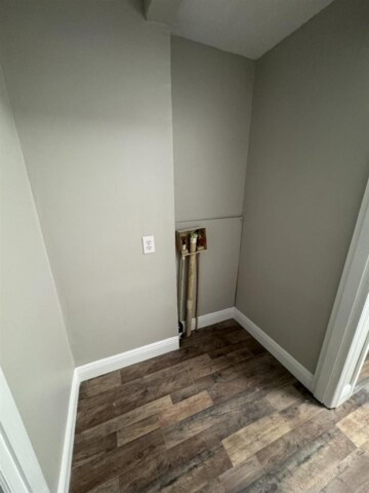 Picture of Home For Sale in Andalusia, Alabama, United States