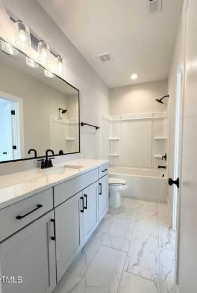 Home For Sale in Apex, North Carolina