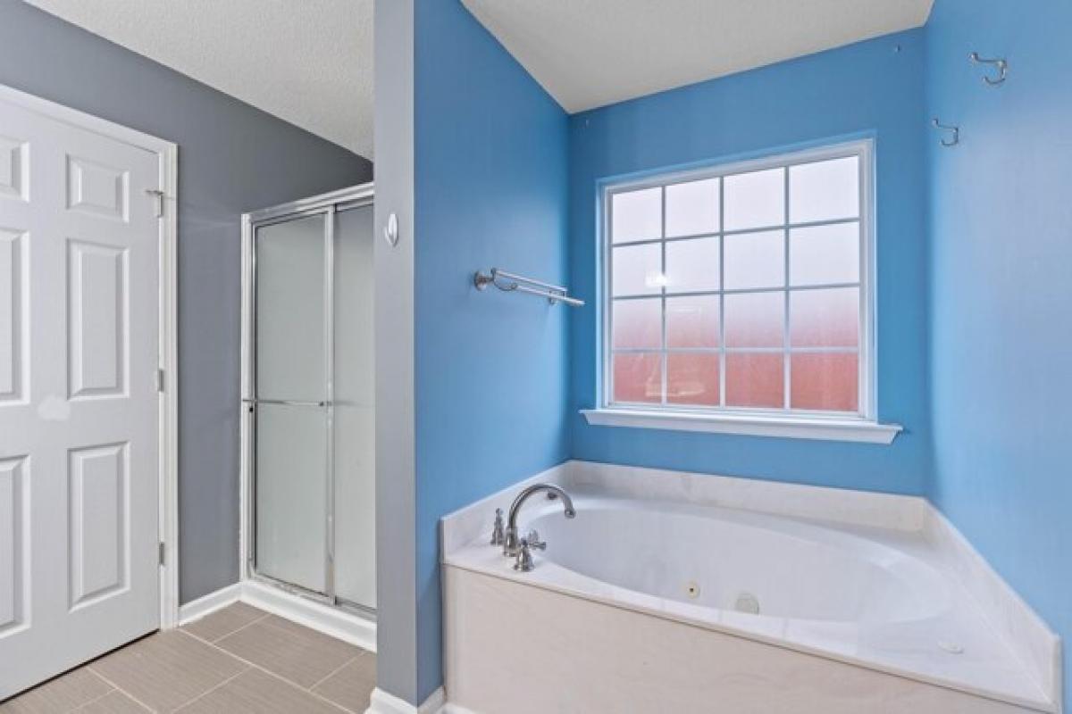 Picture of Home For Sale in Owens Cross Roads, Alabama, United States