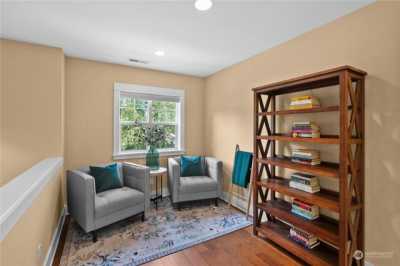 Home For Sale in Bainbridge Island, Washington