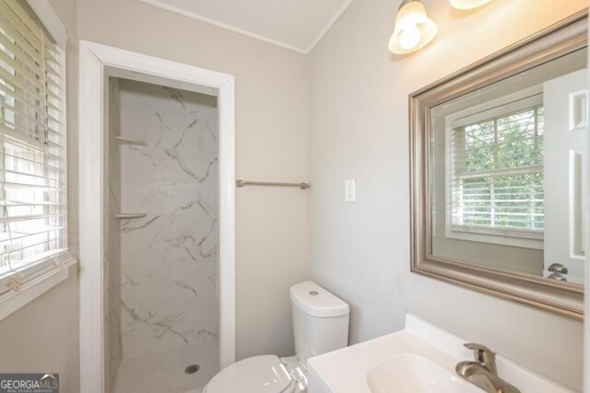 Picture of Home For Sale in Decatur, Georgia, United States