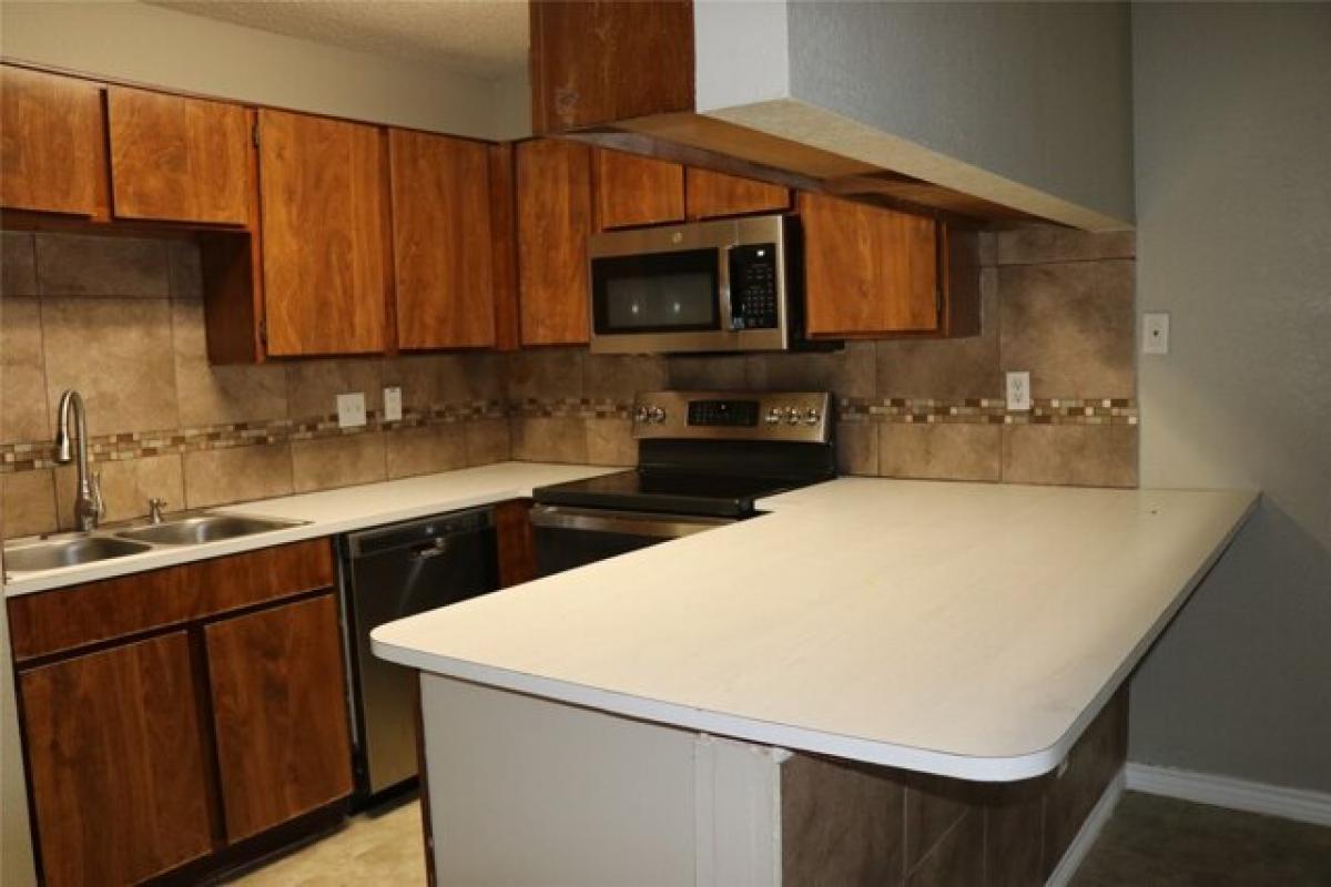 Picture of Home For Sale in Lake Jackson, Texas, United States