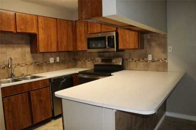 Home For Sale in Lake Jackson, Texas