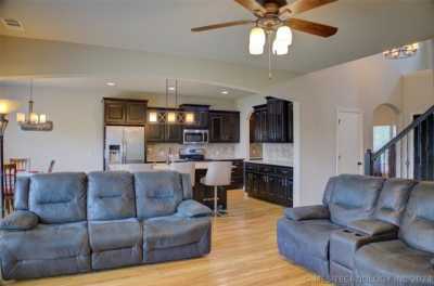 Home For Sale in Broken Arrow, Oklahoma