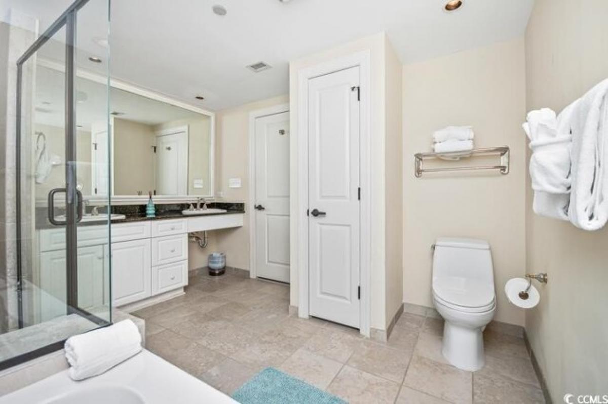 Picture of Home For Sale in North Myrtle Beach, South Carolina, United States